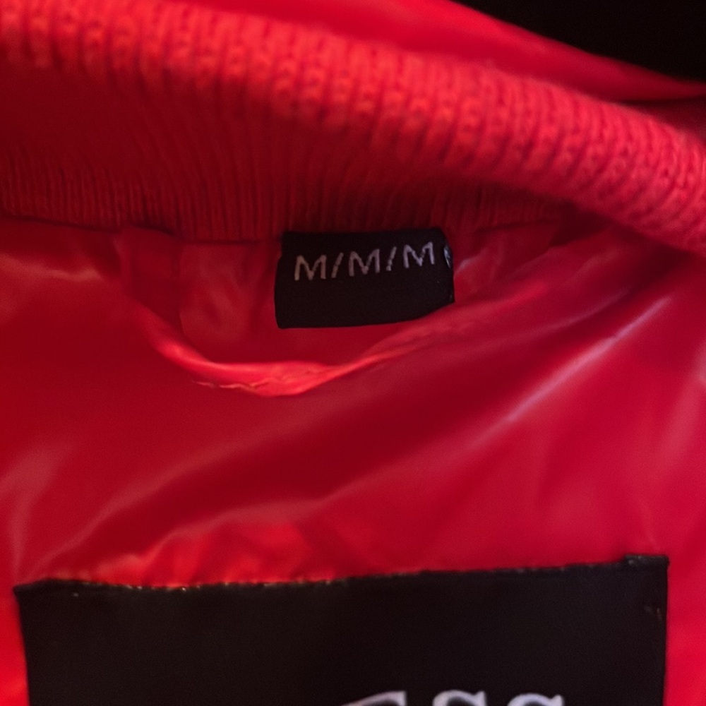 Red GUESS Puffer Jacket - Picture 4 of 4